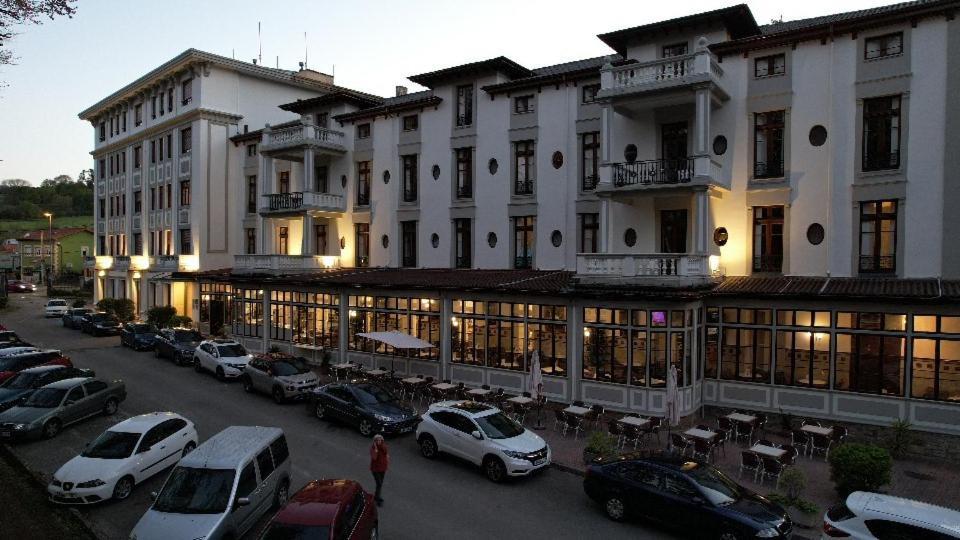 Gran Hotel Balneario De Liérganes Exteriér fotografie